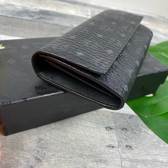 MCM large flap wallet two fold black - Picture 3 of 6